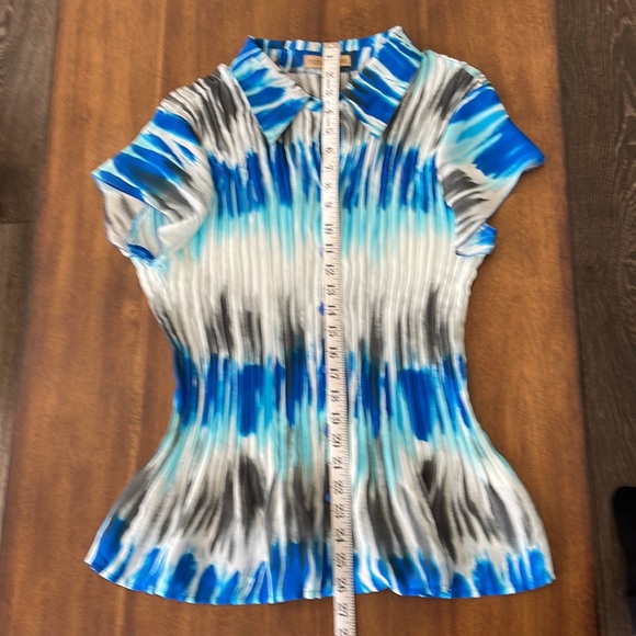 Fun vacation top - Picture 5 of 6